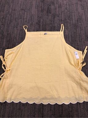 Old Navy Scallop Hem Top